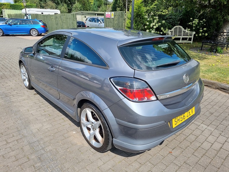 Vauxhall Astra CDTi SRi - U11267