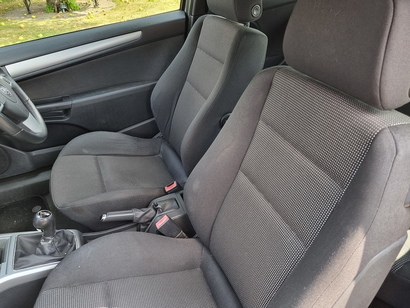 Vauxhall Astra CDTi SRi - U11267