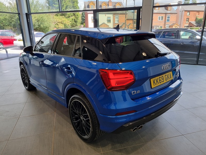 Audi Q2 TFSI Black Edition - U11269