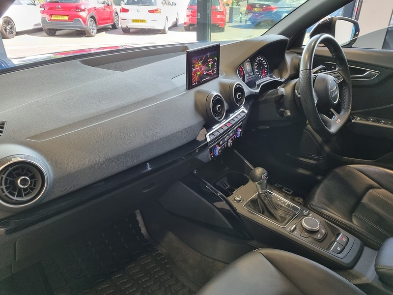 Audi Q2 TFSI Black Edition - U11269