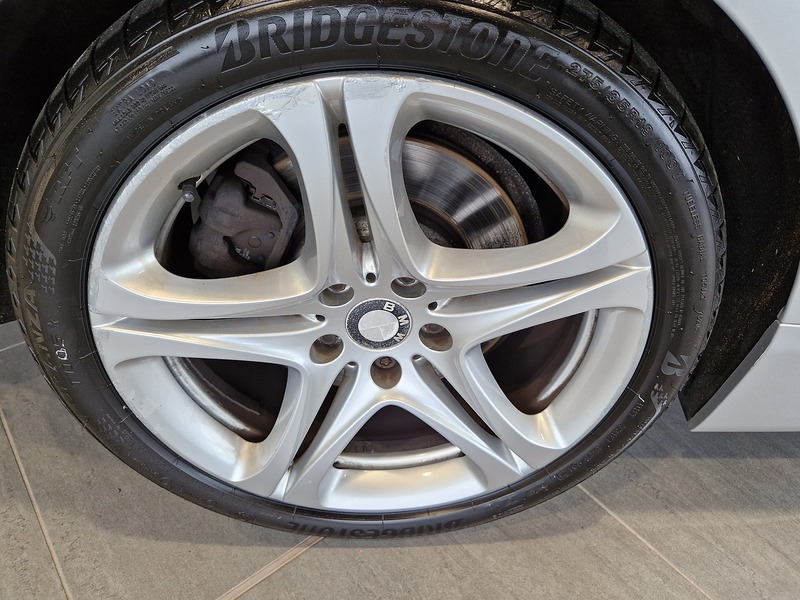 BMW 6 Series 640i SE - U11276