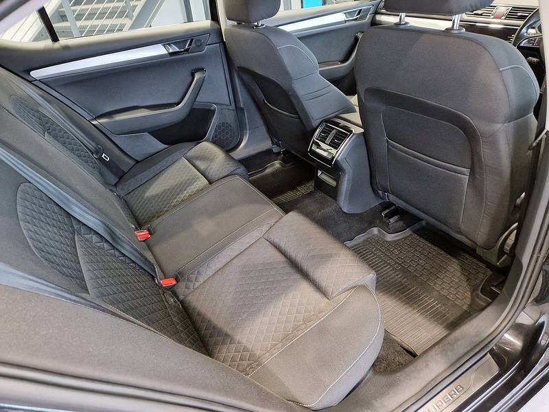 Skoda Superb TDI SE - U11332
