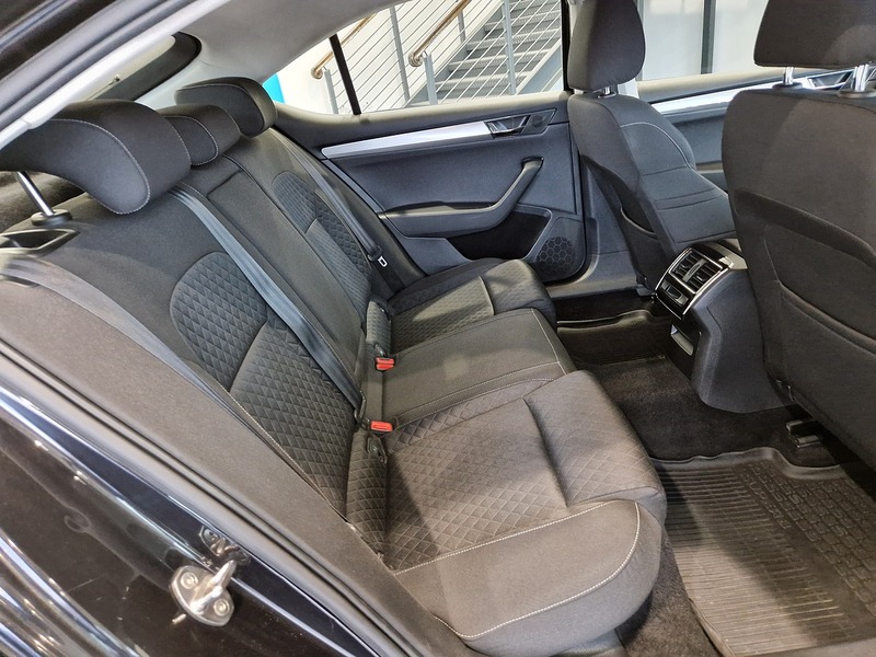 Skoda Superb TDI SE - U11332