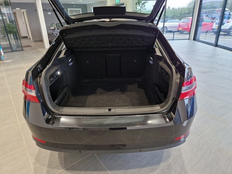 Skoda Superb TDI SE - U11332