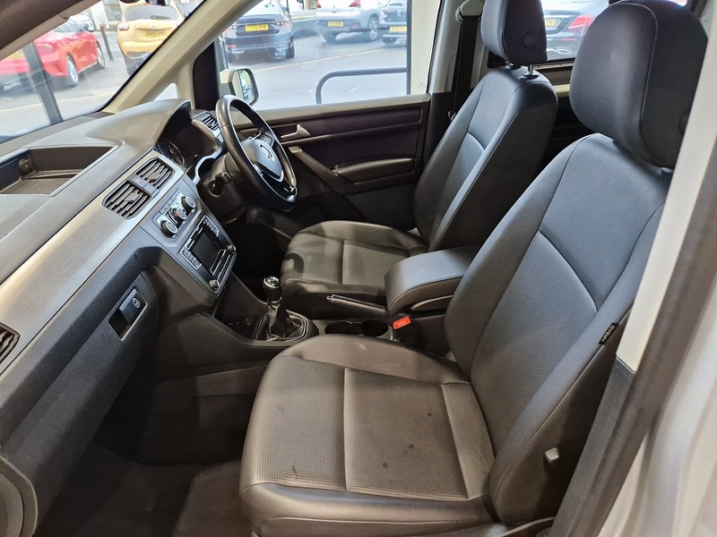 Volkswagen Caddy Maxi Life TDI - U11365