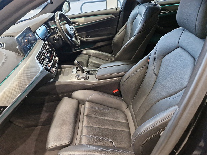 BMW 5 Series 520d M Sport - U11373