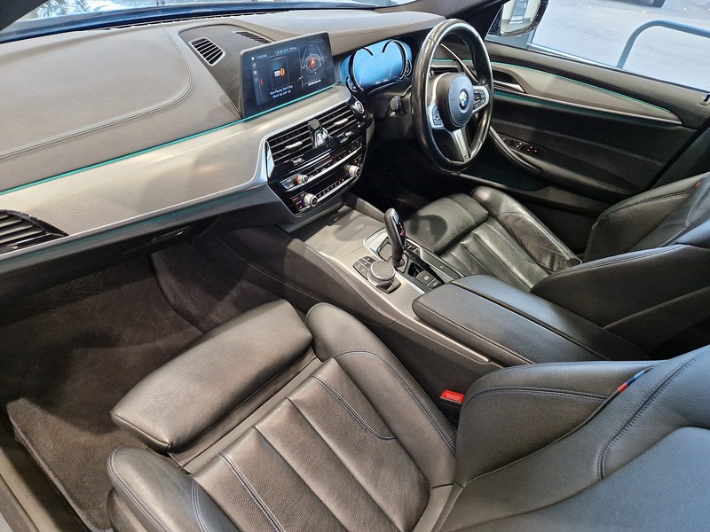 BMW 5 Series 520d M Sport - U11373
