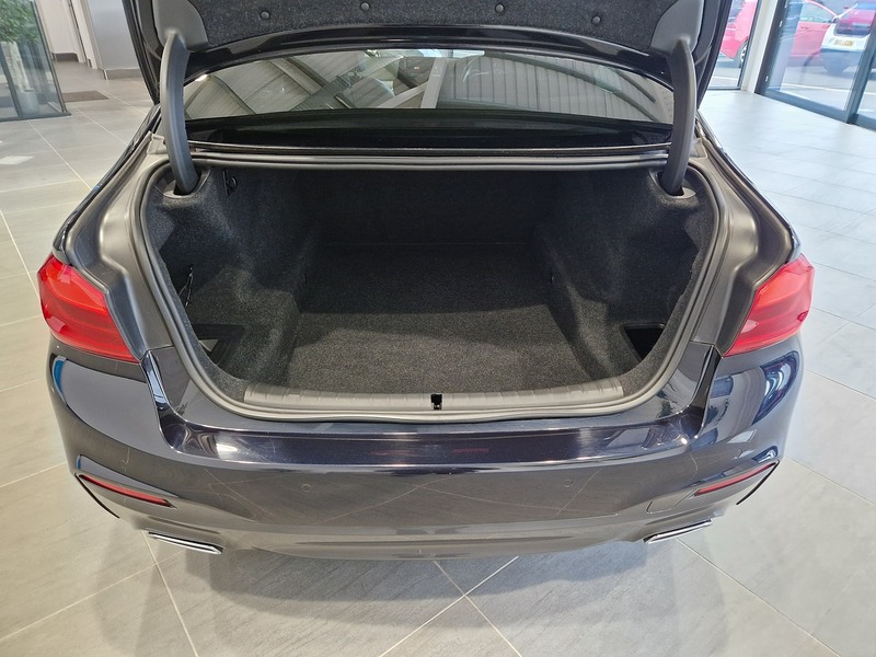 BMW 5 Series 520d M Sport - U11373