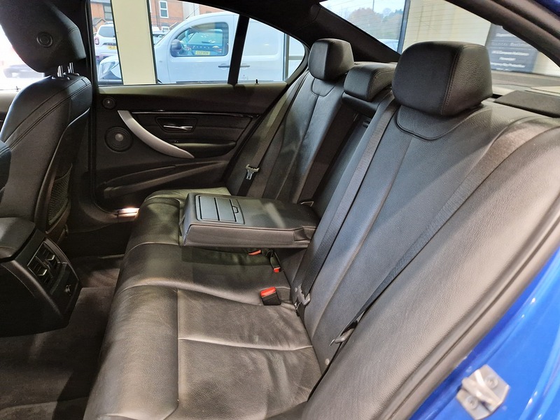 BMW 3 Series 335d M Sport Shadow Edition - U11374