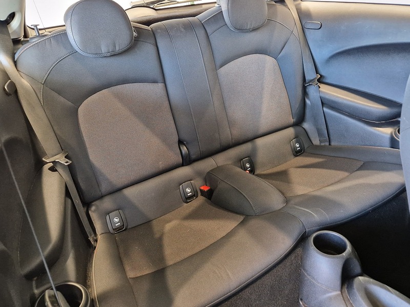 MINI Hatch Cooper Classic - U11377