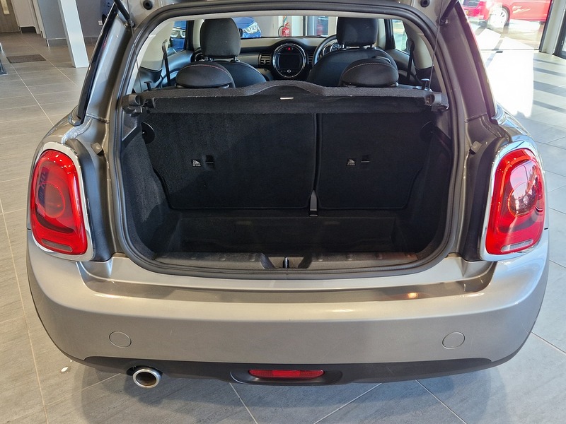 MINI Hatch Cooper Classic - U11377