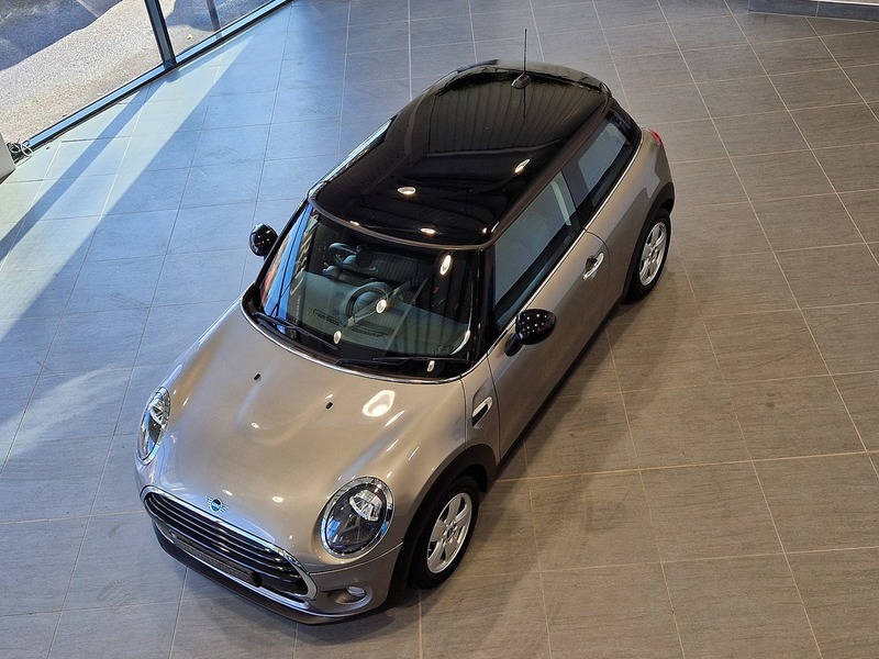 MINI Hatch Cooper Classic - U11377