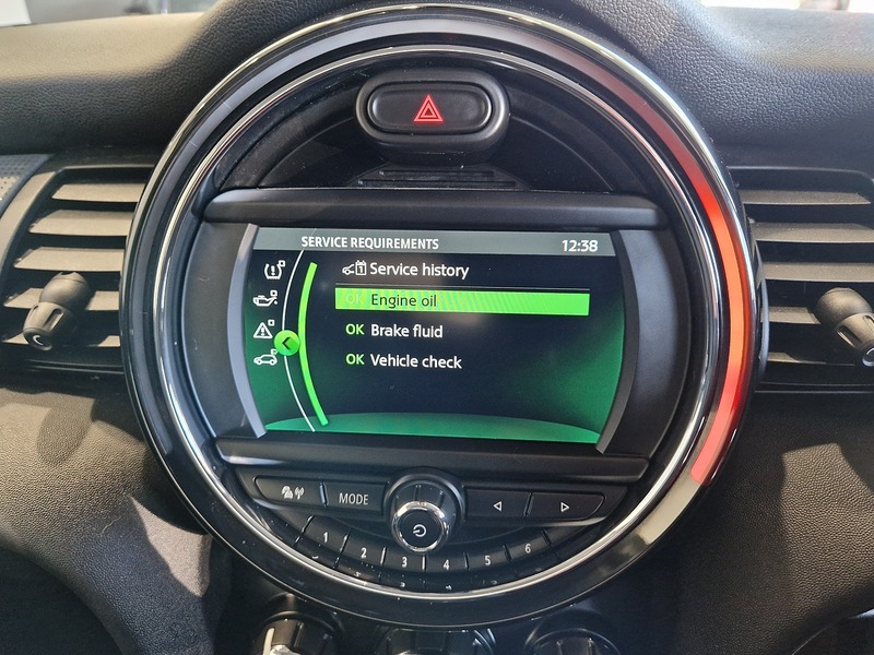 MINI Hatch Cooper Classic - U11377