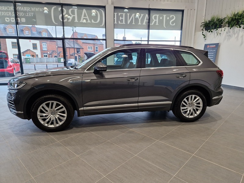 Volkswagen Touareg TDI V6 SEL - U11383