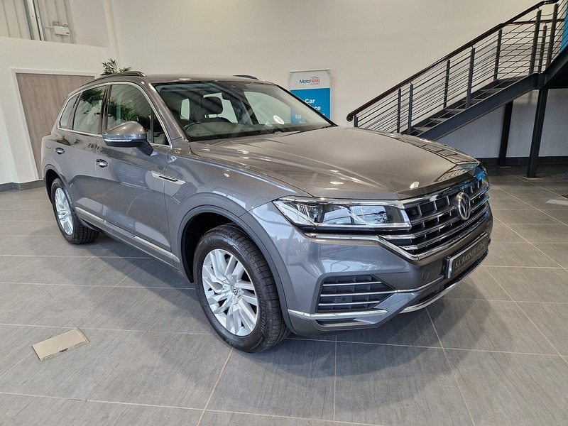 Volkswagen Touareg TDI V6 SEL - U11383