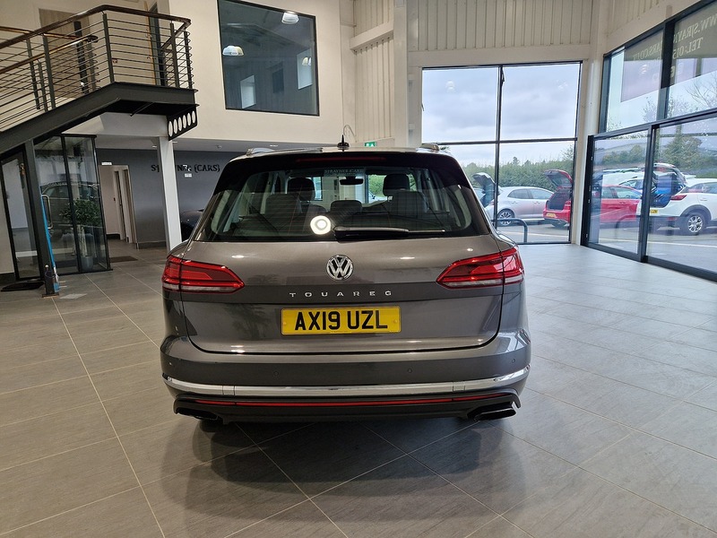 Volkswagen Touareg TDI V6 SEL - U11383