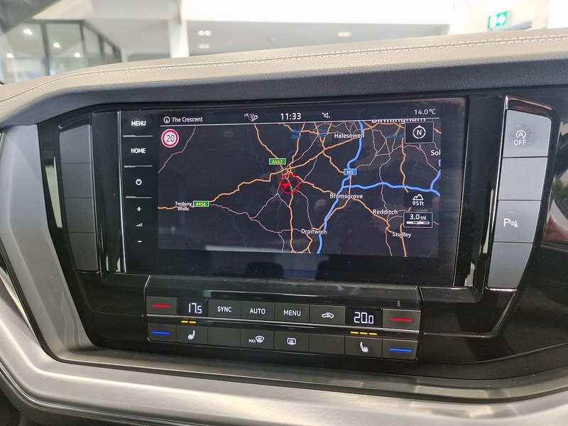 Volkswagen Touareg TDI V6 SEL - U11383