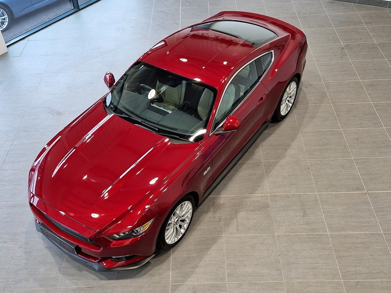 Ford Mustang V8 GT - U11403