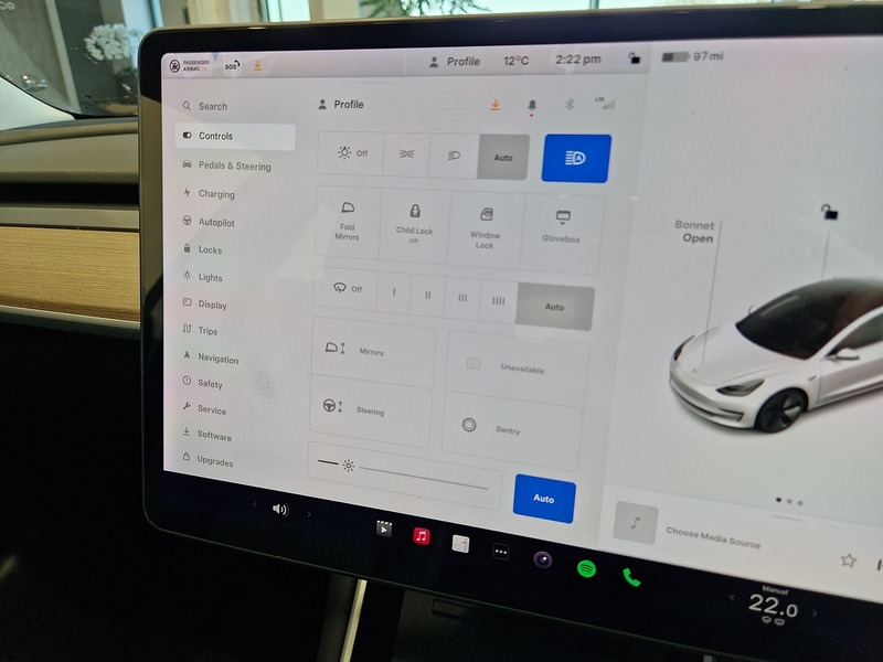 Tesla Model 3 Standard Range Plus - U11405