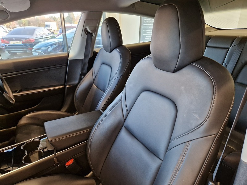 Tesla Model 3 Standard Range Plus - U11405