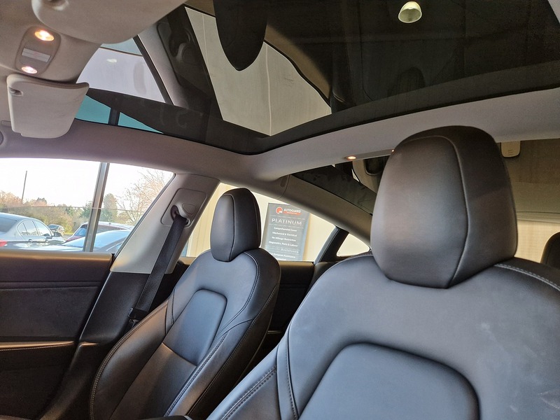 Tesla Model 3 Standard Range Plus - U11405