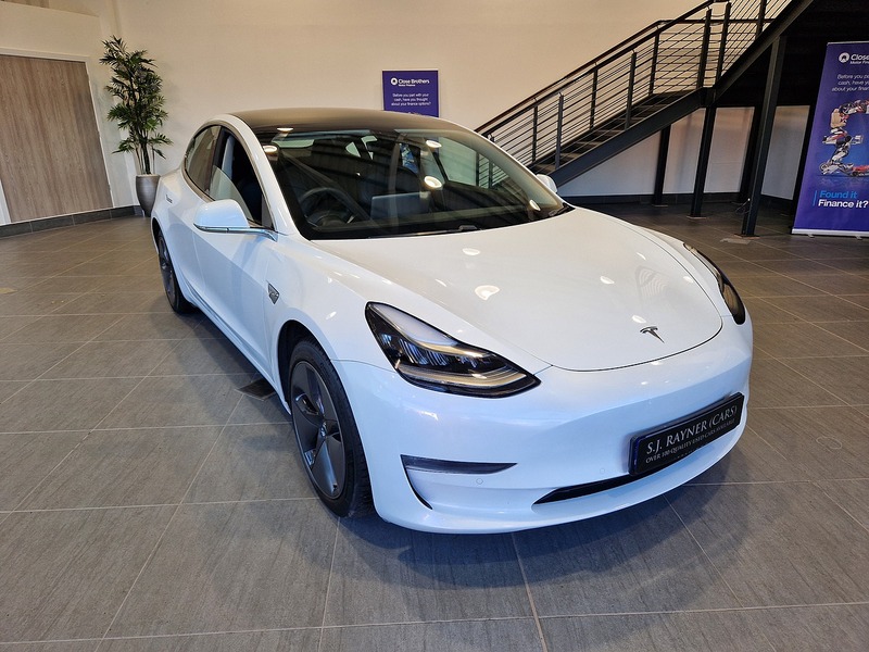 Tesla Model 3 Standard Range Plus - U11405
