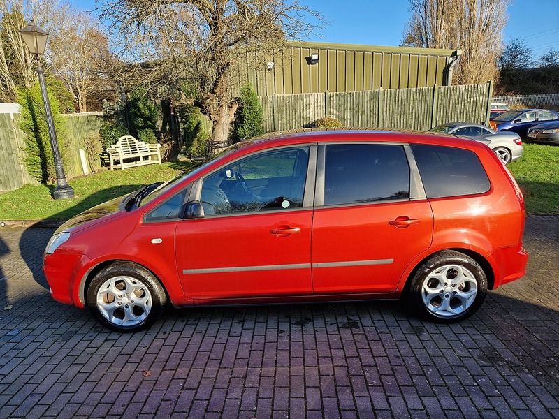 Ford C-Max Zetec - U11439