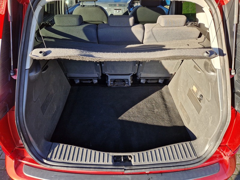 Ford C-Max Zetec - U11439