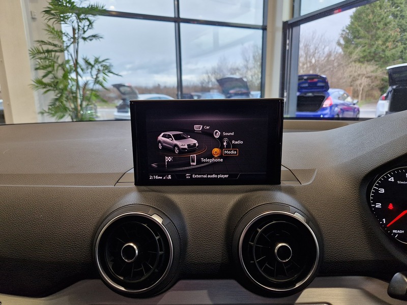 Audi Q2 TFSI CoD S line - U11454