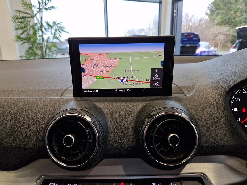 Audi Q2 TFSI CoD S line - U11454