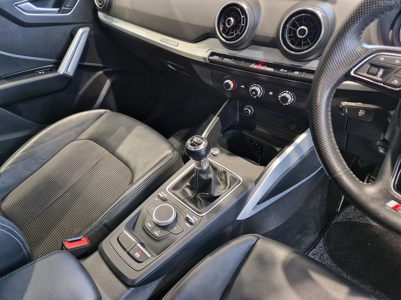 Audi Q2 TFSI CoD S line - U11454