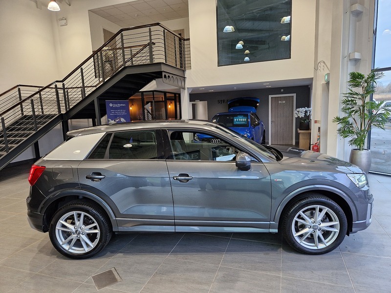 Audi Q2 TFSI CoD S line - U11454