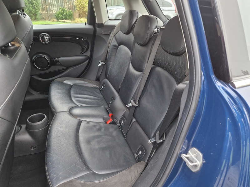 MINI Hatch Cooper - U11476