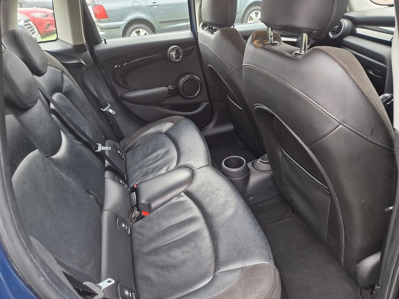 MINI Hatch Cooper - U11476