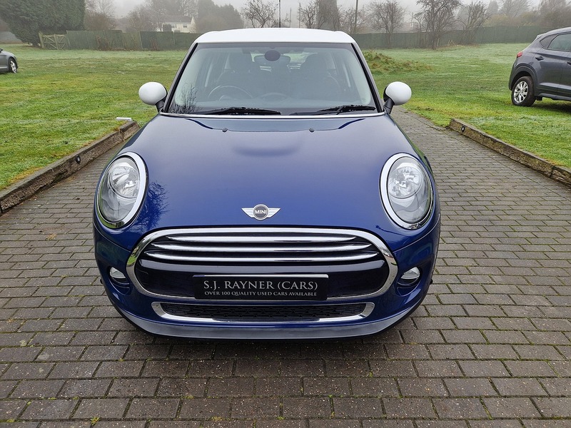 MINI Hatch Cooper - U11476