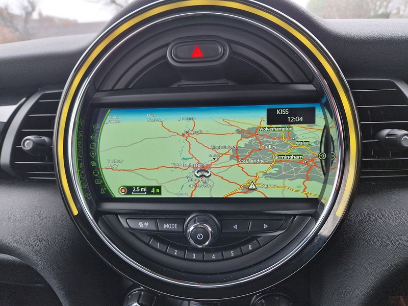 MINI Hatch Cooper - U11476