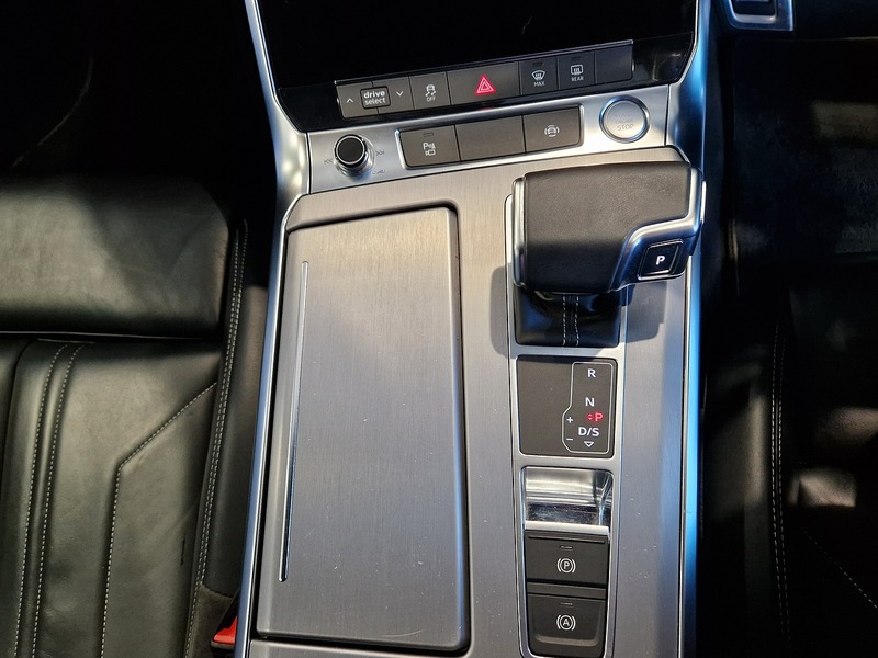 Audi A6 Avant TDI S line - U11481