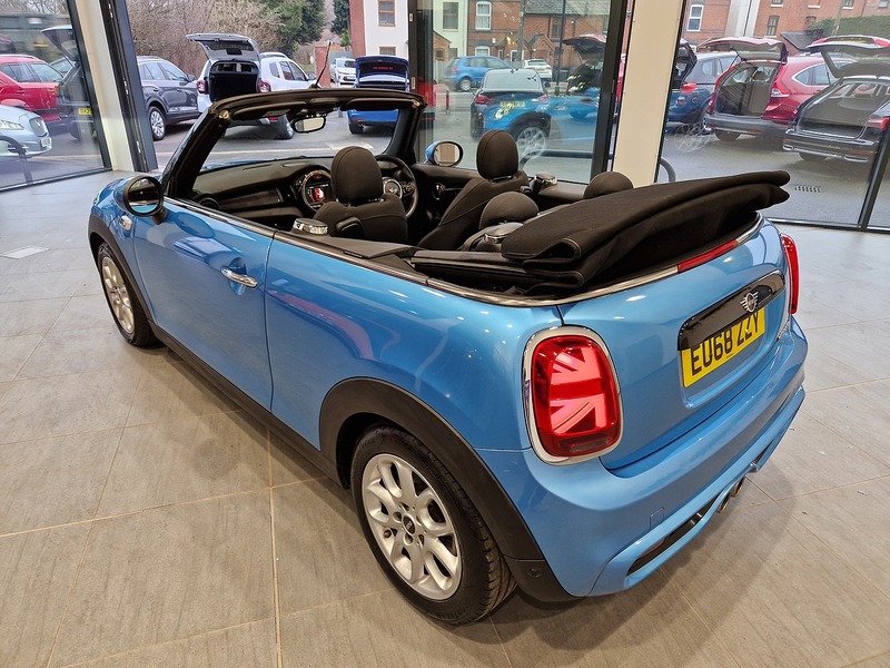 MINI Convertible Cooper S - U11496