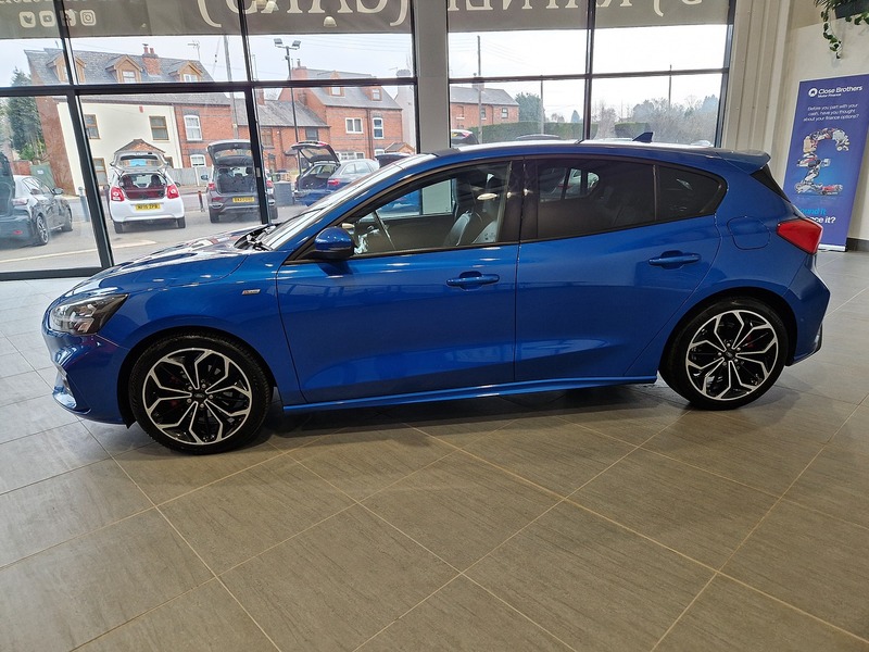 Ford Focus T EcoBoost MHEV ST-Line X Edition - U11505