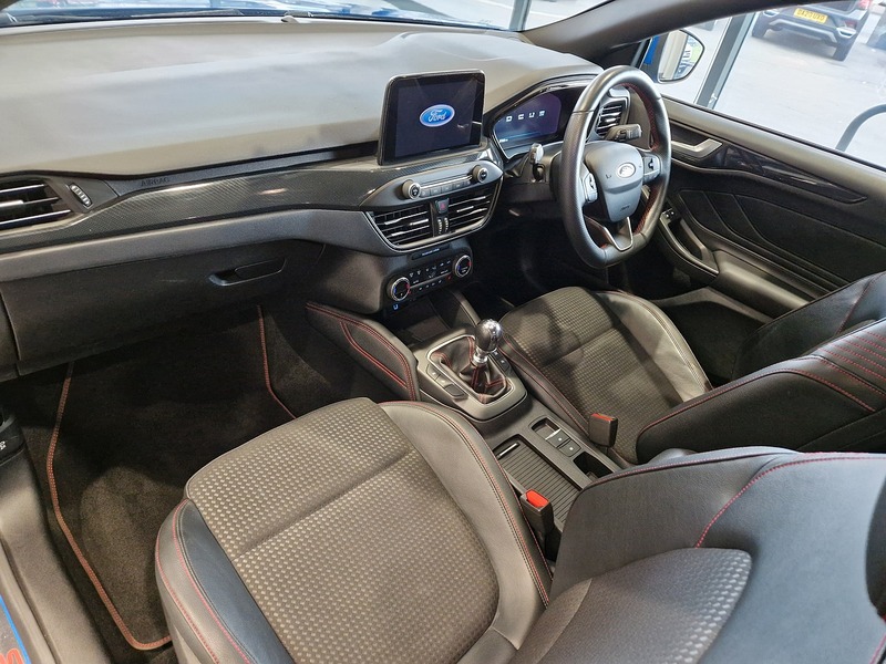 Ford Focus T EcoBoost MHEV ST-Line X Edition - U11505