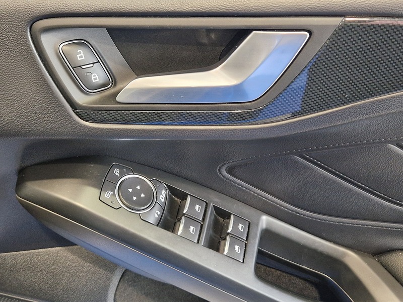 Ford Focus T EcoBoost MHEV ST-Line X Edition - U11505