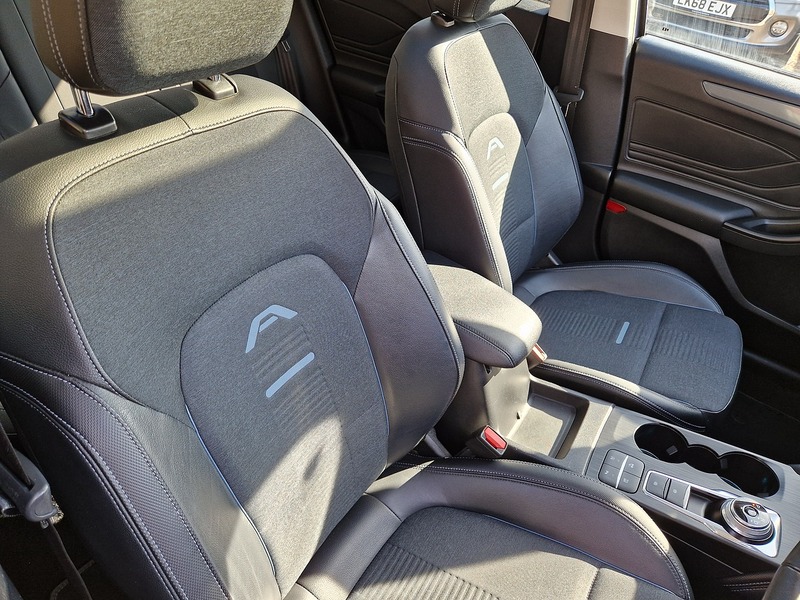 Ford Focus T EcoBoost Active X - U11514