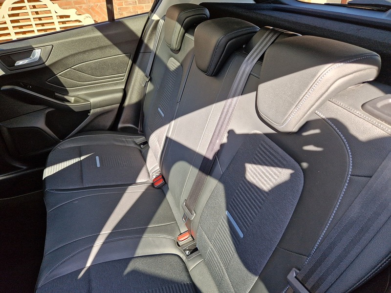 Ford Focus T EcoBoost Active X - U11514