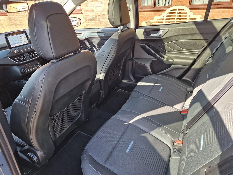 Ford Focus T EcoBoost Active X - U11514