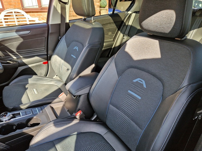 Ford Focus T EcoBoost Active X - U11514