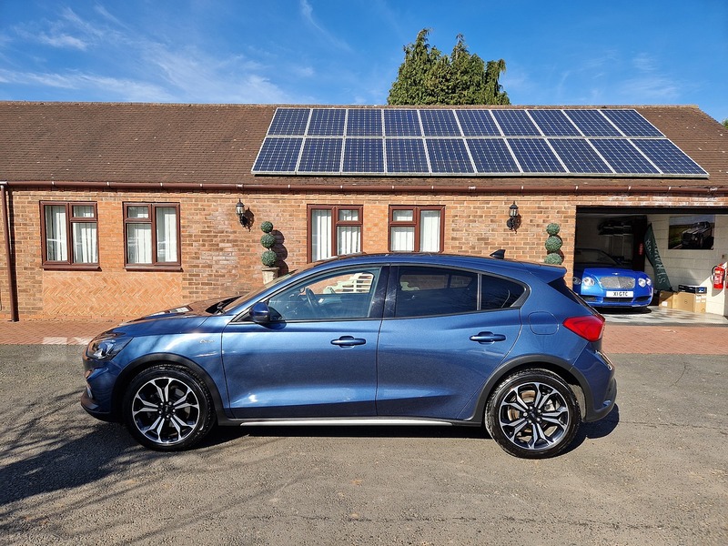 Ford Focus T EcoBoost Active X - U11514