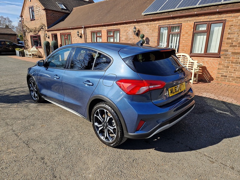 Ford Focus T EcoBoost Active X - U11514