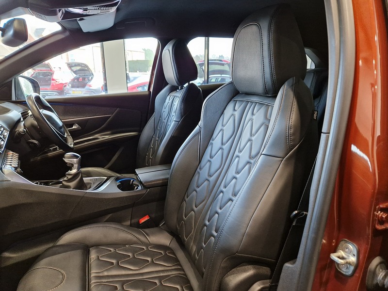 Peugeot 3008 BlueHDi GT Line - U11533