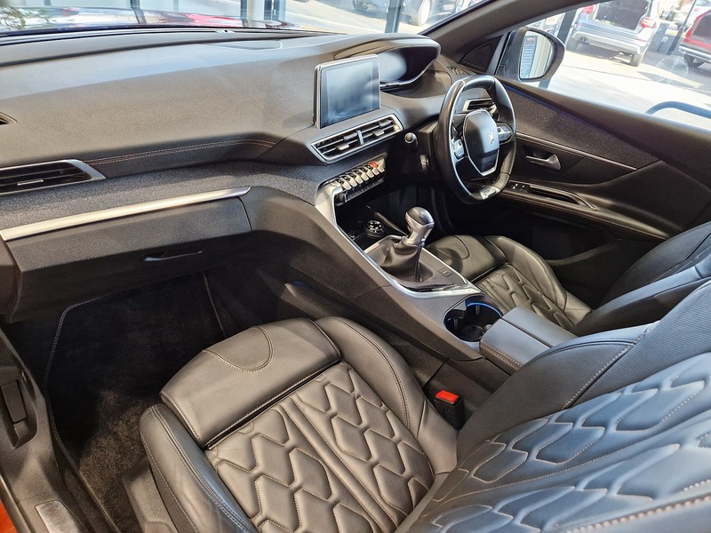 Peugeot 3008 BlueHDi GT Line - U11533