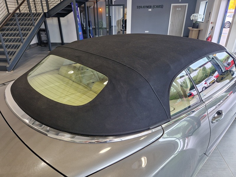 Bentley Continental W12 GTC - U11535